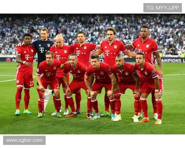 蹬踏范戴克引风波哈维西蒙斯生涯首次直红瞬间震动赛场足坛焦点战 蹬踏范戴克引风波哈维西蒙斯生涯首次直红瞬间震动赛场足坛焦点战